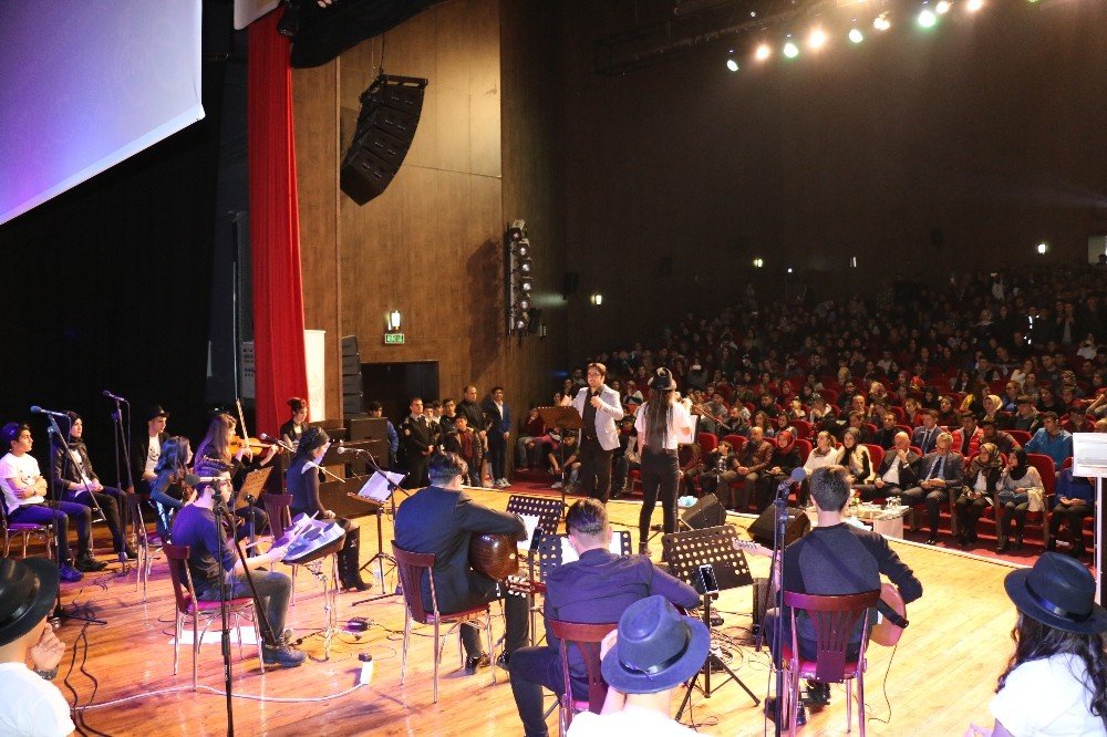 "İnsanlar molotofa değil, güzel etkinliklere layık"