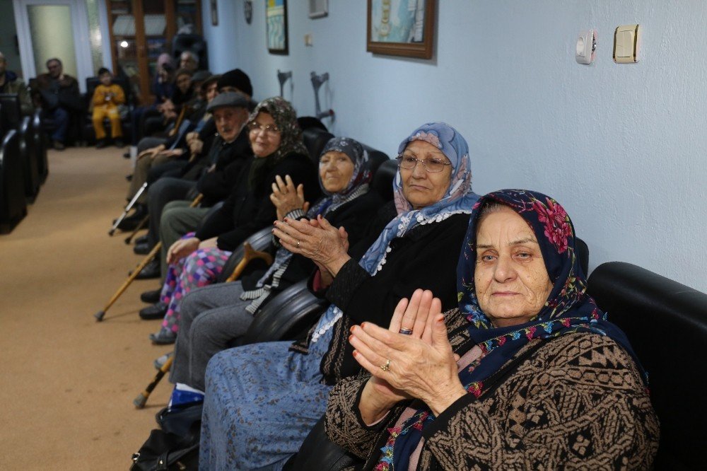 Turgutlu Belediyesinden huzurevinde muhteşem konser