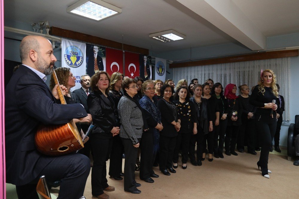 Turgutlu Belediyesinden huzurevinde muhteşem konser