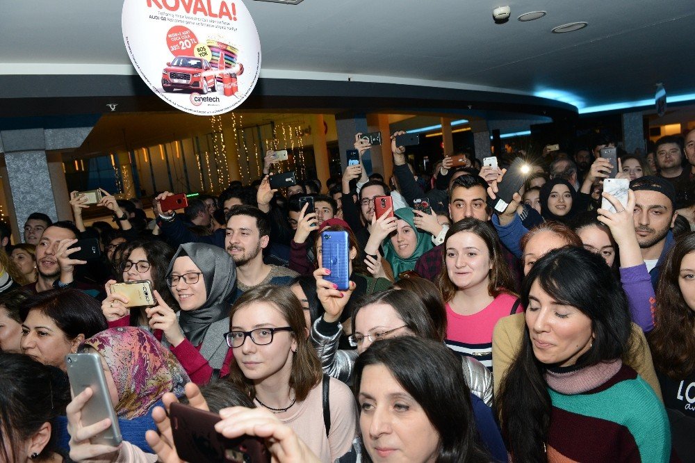 Cebimdeki Yabancı’ya Bursa’da yoğun ilgi