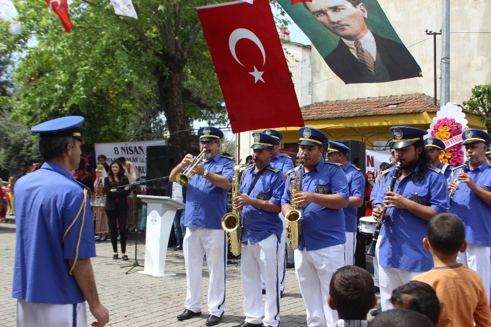 Aydın’da 8 nisan Romanlar günü coşkusu