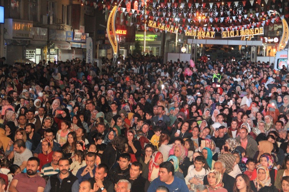 Dursun Ali Erzincanlı konserine binler katıldı