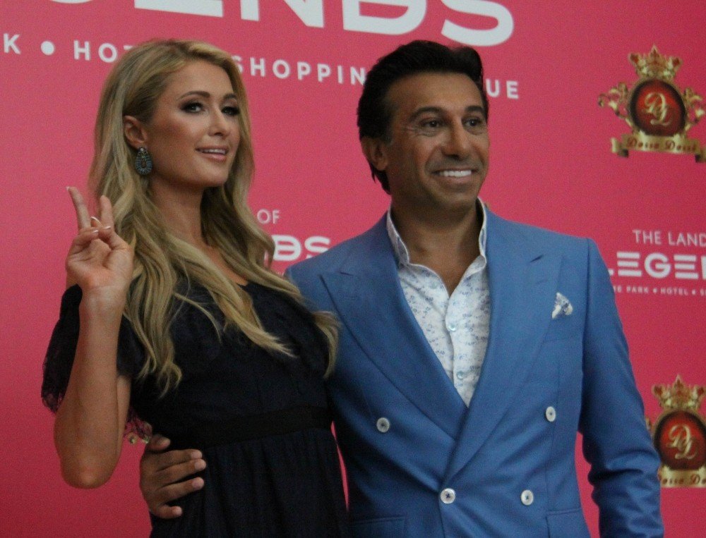 Paris Hilton ailesi ile de Türkiye’ye gelecek