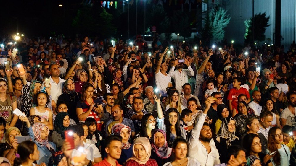 Malatya’da Ferhat Göçer rüzgarı