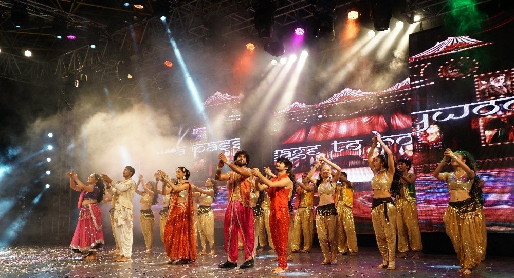 Bursa Festivali’nde ’Passage To Bollywood’ Rüzgarı’