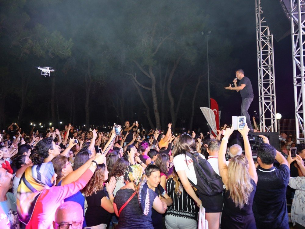 Motosiklet Festivalinde Haluk Levent rüzgarı