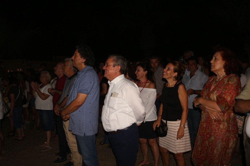 Kuşadası Gençlik Festivali başladı