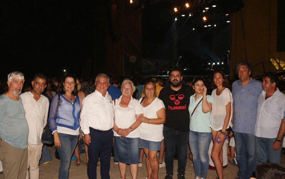 Kuşadası Gençlik Festivali başladı