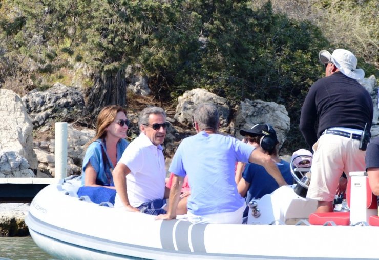 Sarkozy ve dünyaca ünlü şarkıcı eşi Bodrum’da