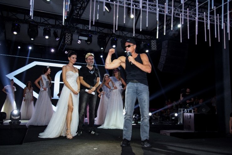 Miss Fashion TV Awards’da Van Damme rüzgarı