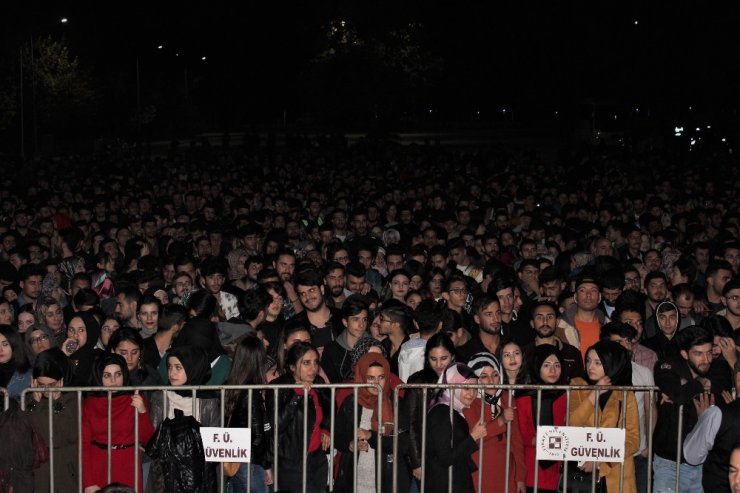 Popçu Tuğba Yurt’un yeni albümü Nisan’da