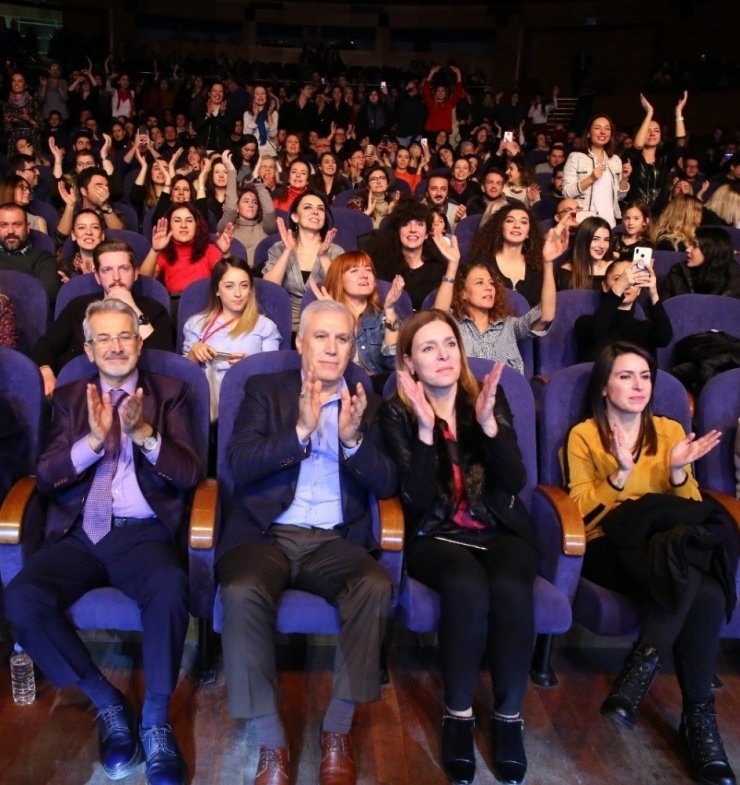 Bursa’da Kenan Doğulu rüzgarı