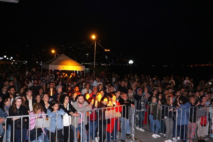 Hüsnü Arkın, Kuşadalı hayranlarıyla buluştu