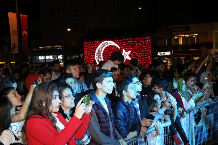 Hakan Mengüç, Samsun’da hayranlarıyla buluştu