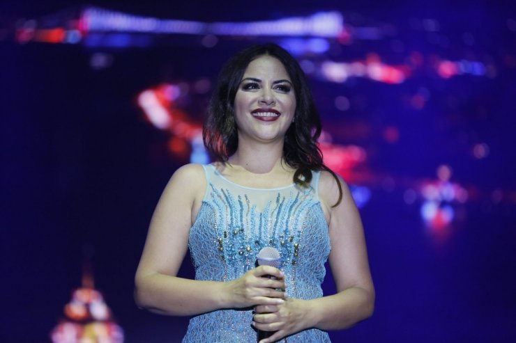 Zara Kiraz Festivali’nde konser verdi