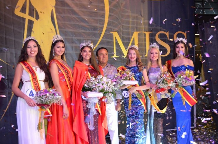 Didim’de Miss Apollon güzeli Rus Valeria seçildi