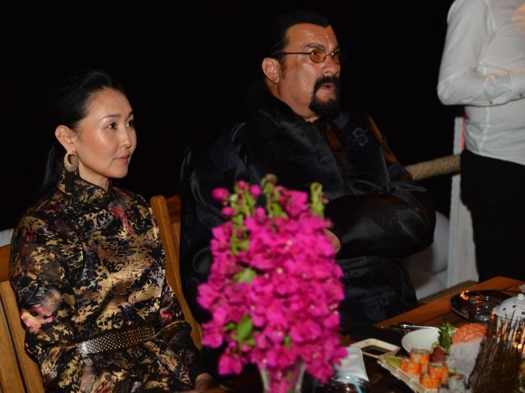 Steven Seagal’ı şok eden sürpriz