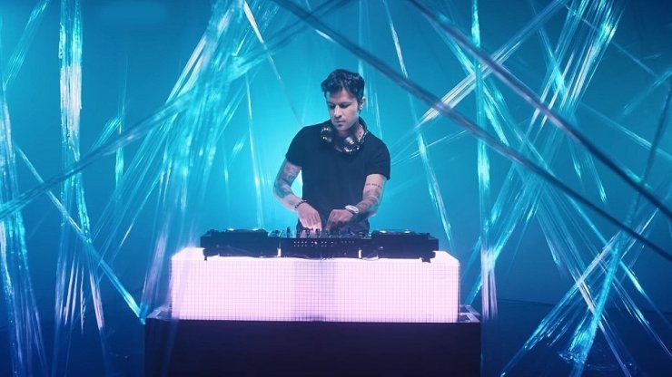 Ünlü Dj’ler Çeşme’de