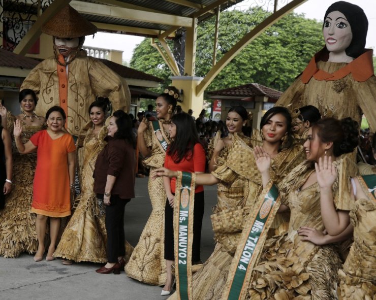 Filipinler’de su zambağı festivali coşkusu yaşanıyor