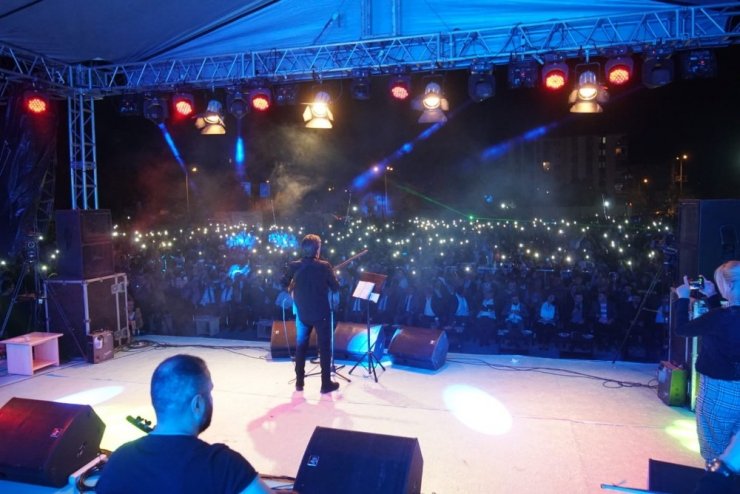 Pırlanta Pirinç Festivali’nde Ali Kınık rüzgarı esti