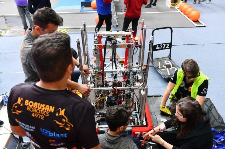 Başkentte “Ankara Off-Season’19 Robot Turnuvası" yapıldı