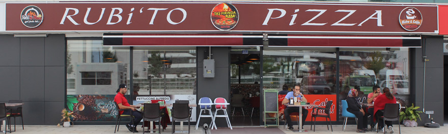 Taş fırında orijinal Napoli Pizzası Rubi’to Pizza’da Konya'da pizza