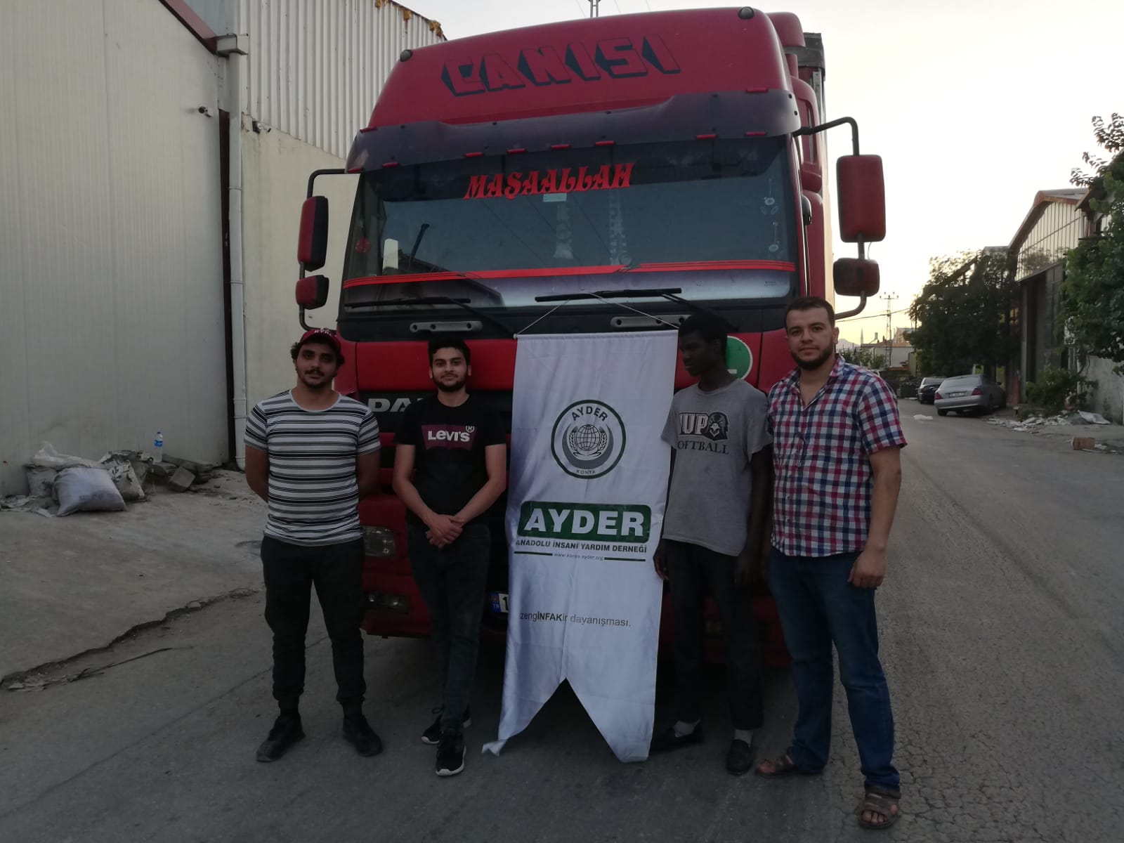 Ayder'in Suriye'ye yardımları sürüyor